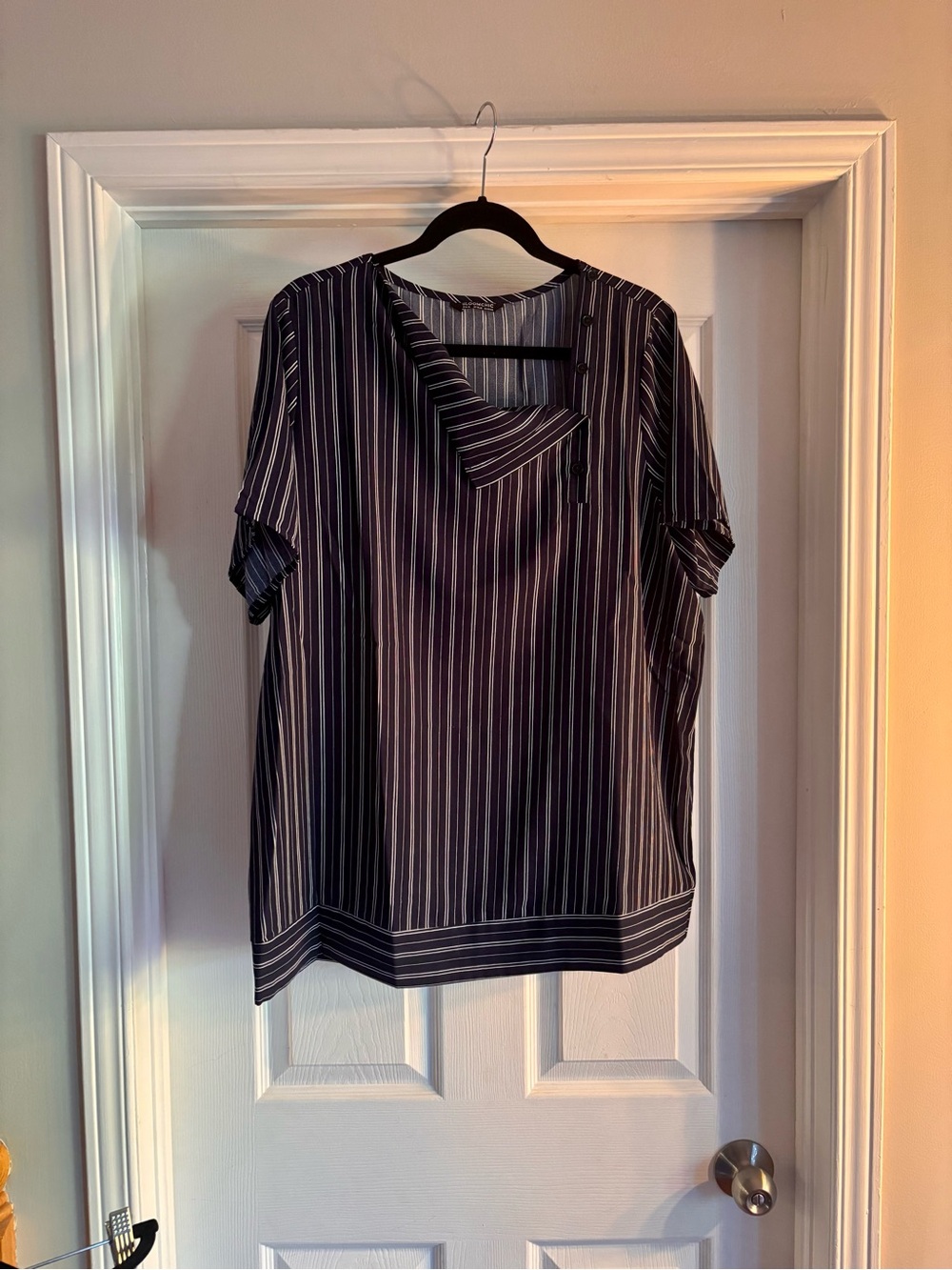 BloomChic Navy and White Vertical Stripe Short Sleeve Top